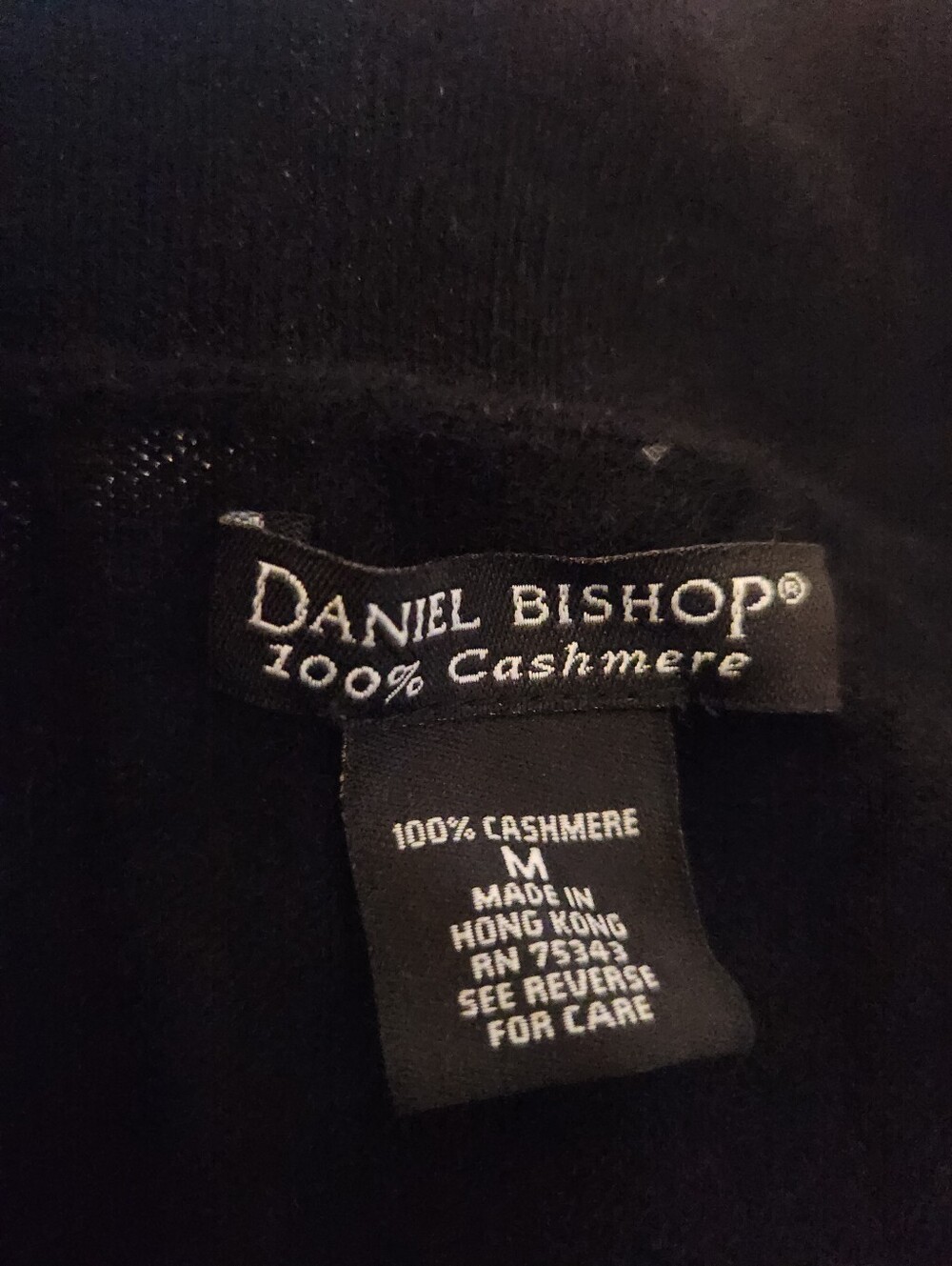 Daniel Bishop 100% Cashmere Sweater in Black Size Med - Picture 2 of 7